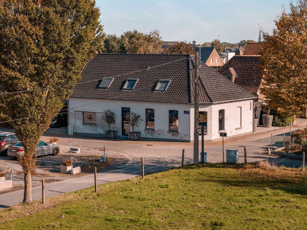 Handelspand in Izegem — hoofdfoto