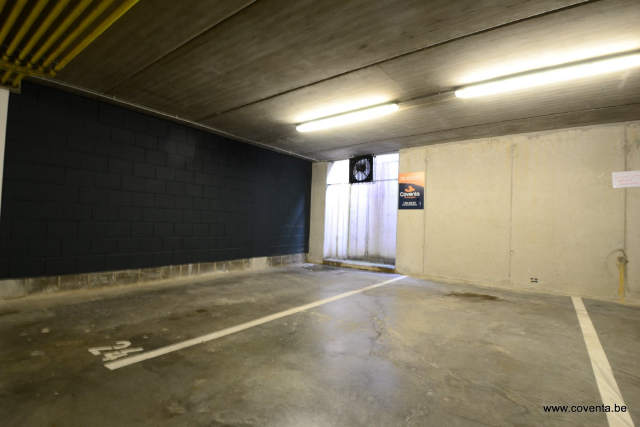 Garage te-koop in Roeselare