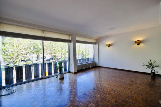Appartement te-koop in Elsene