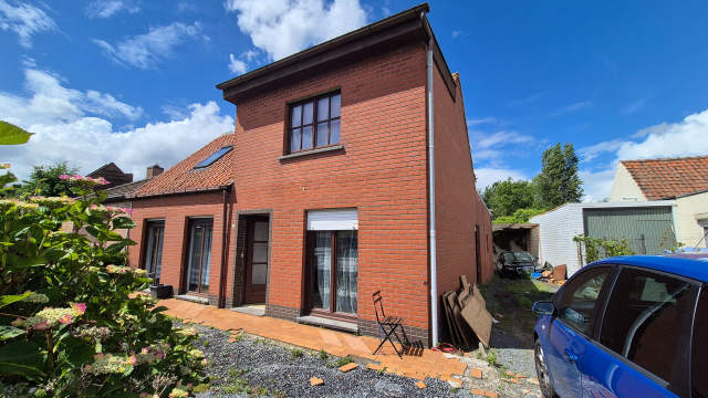 Huis te-koop in Oostrozebeke