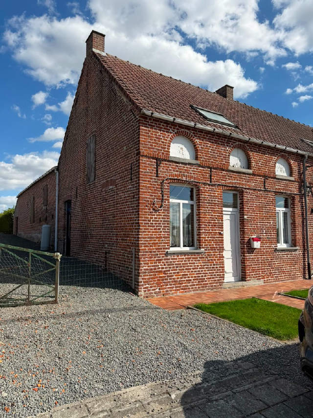Huis te-koop in Ligne