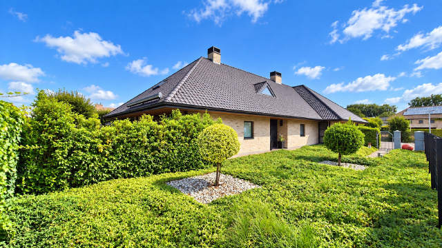 Villa te-koop in Roeselare
