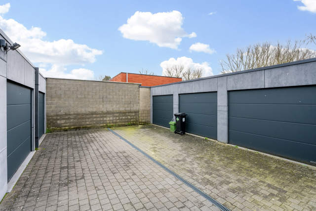 Garage te-koop in Iddergem