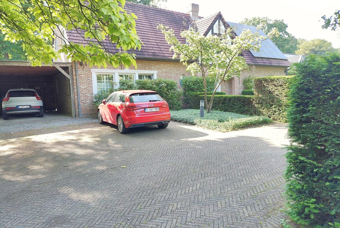 1170