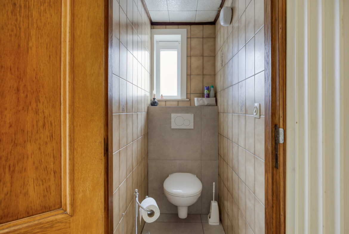 1170