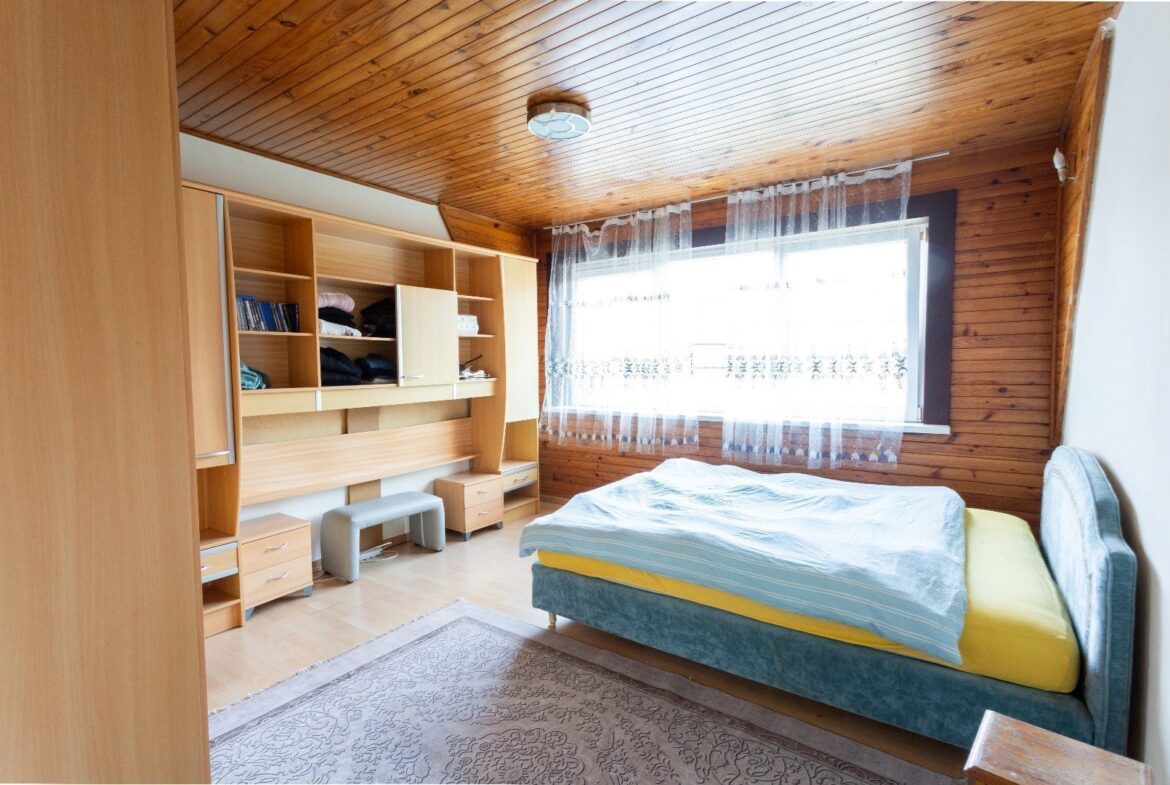 1170