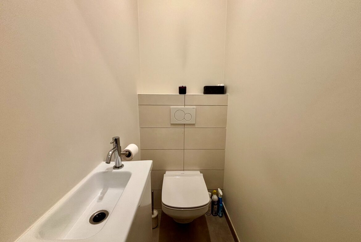 1170