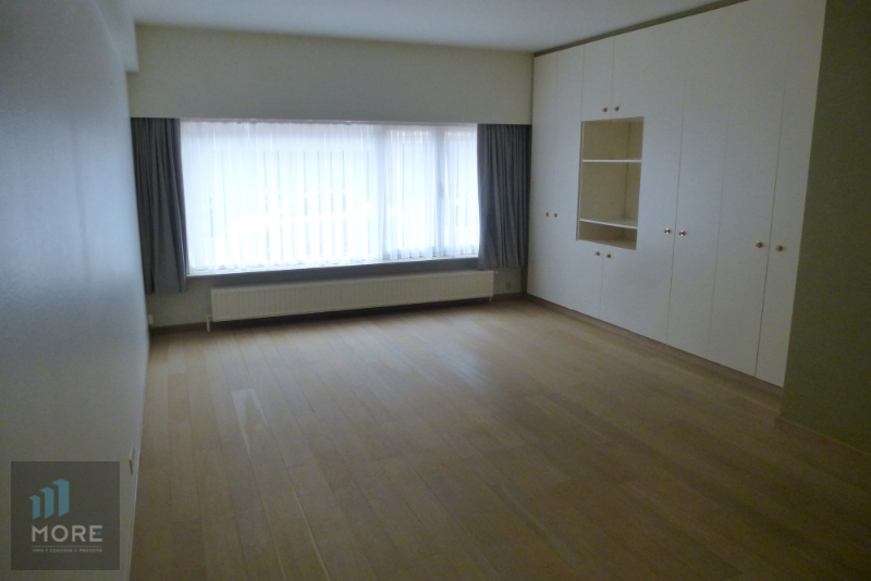 Appartement met zonneterras en (optioneel) parking te koop in Knokke