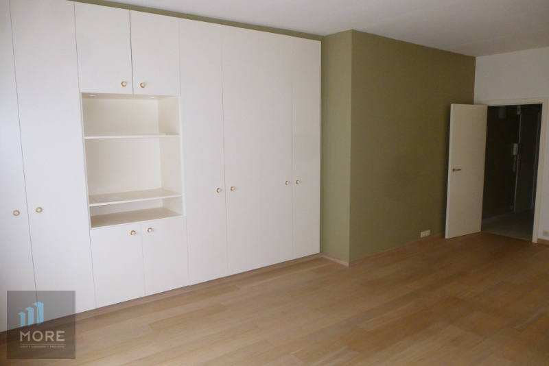 Appartement met zonneterras en (optioneel) parking te koop in Knokke
