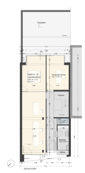 Roeselare-stadsrand : Trendy kantoorruimte van100-125m² in een recent gebouw met mogelijkheid tot huren van autostaanplaatsen.