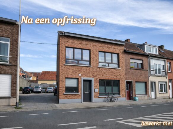 Volledig gerenoveerde burgerwoning, ideaal gelegen aan de Brugse Vaart, met 3 slaapkamers, badkamer, keuken en terras. (Ref.17173)