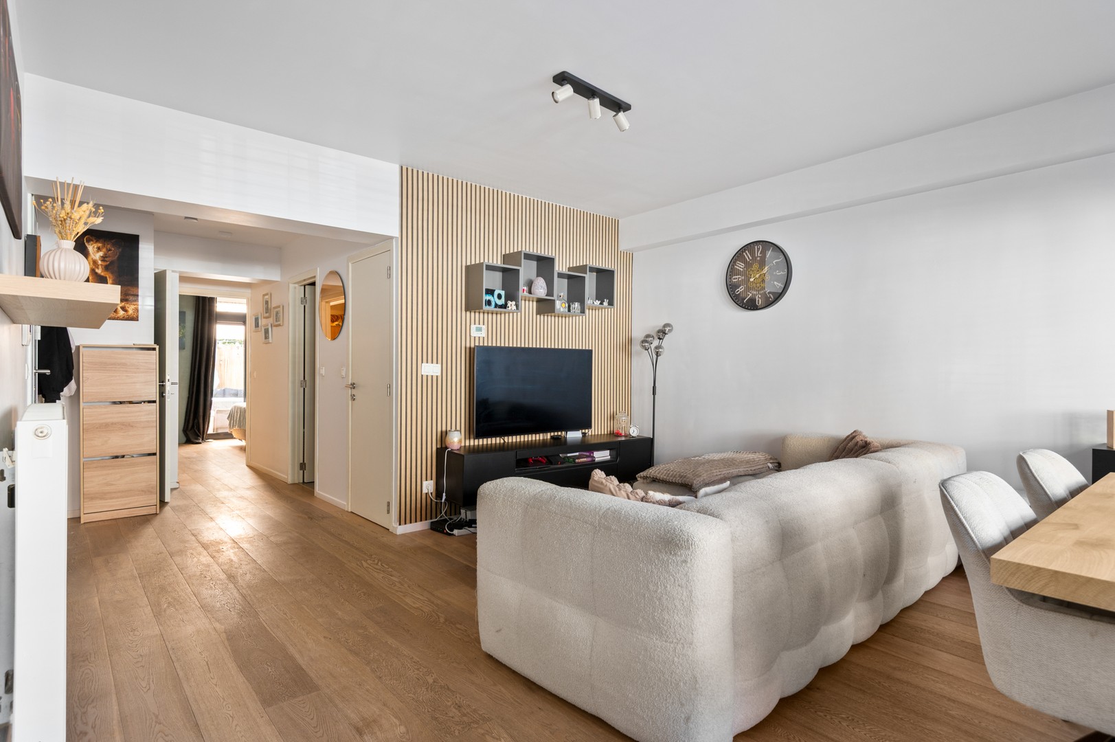 Lichtrijk GLV-appartement met zonnige tuin