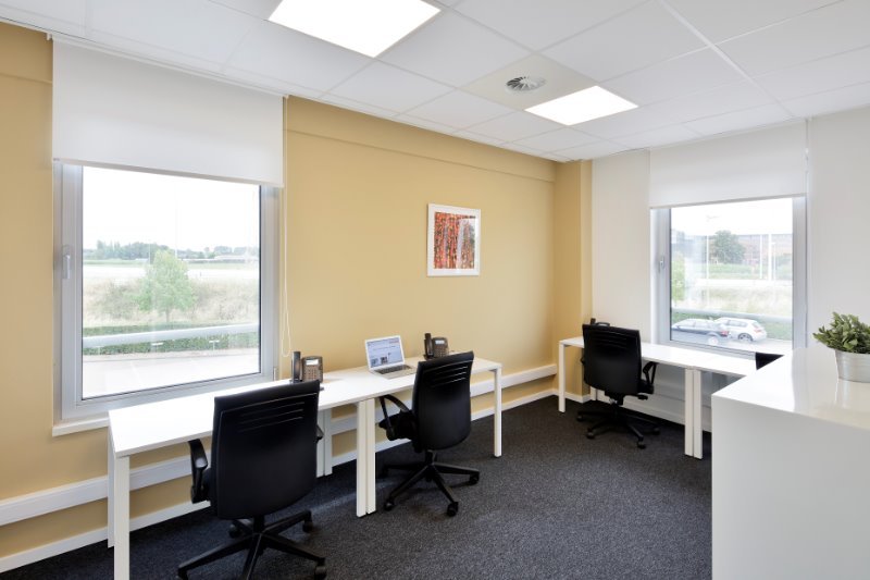 Full-service kantoren in het Accent Business Park te huur