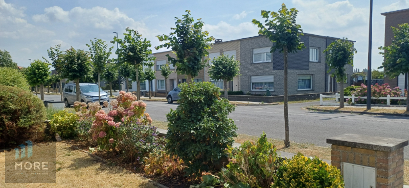 Charmante hoekwoning met garage en grote tuin in de Notelarenlaan 11 in Knokke