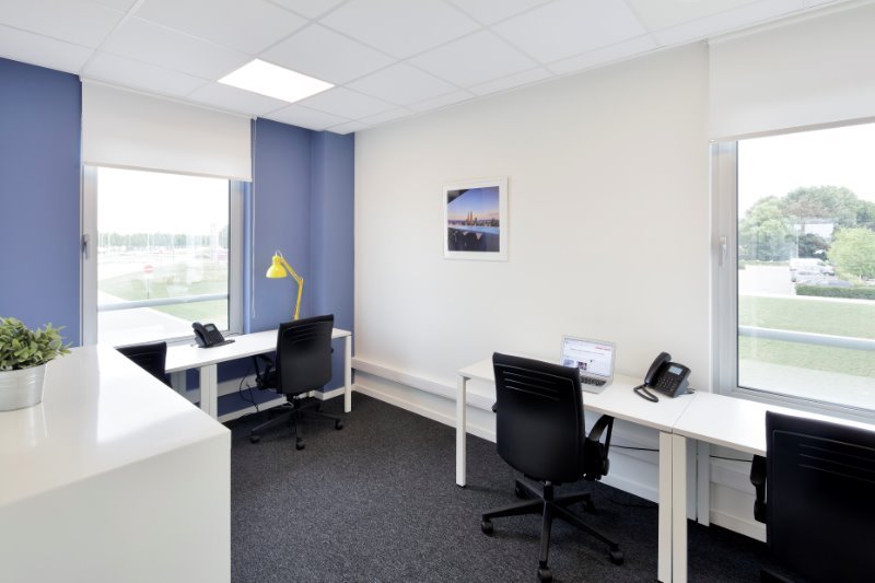Full-service kantoren in het Accent Business Park te huur