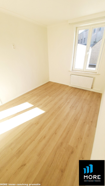 Stijlvol gerenoveerde authentieke Knokse rijwoning te huur