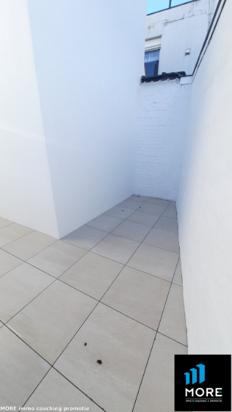 Stijlvol gerenoveerde authentieke Knokse rijwoning te huur