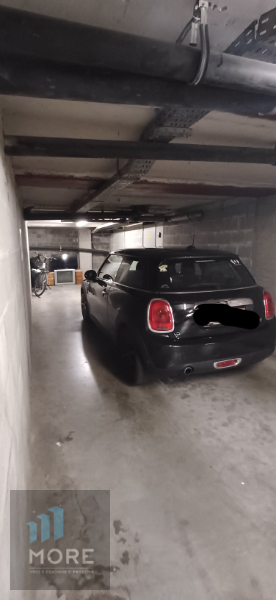 Autostaanplaats te huur in de Piers de Raveschootlaan