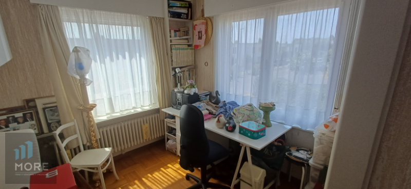 Charmante hoekwoning met garage en grote tuin in de Notelarenlaan 11 in Knokke