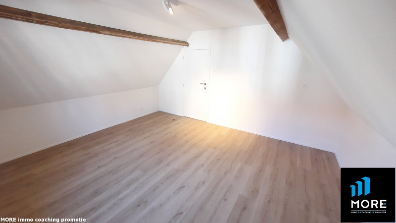 Stijlvol gerenoveerde authentieke Knokse rijwoning te huur