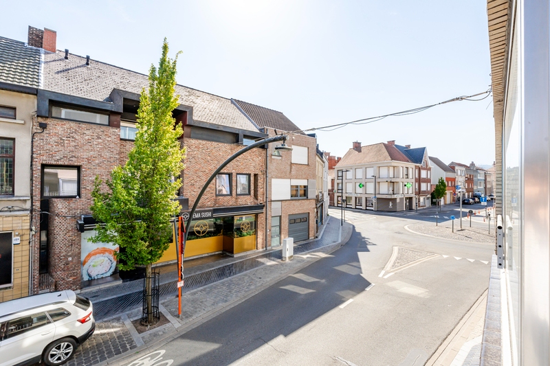 Roeselare Centrum – Lichtrijk appartement met 2 slaapkamers en garage
