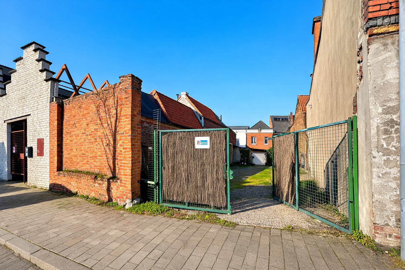 Schitterend gelegen stuk bouwgrond zonder bouwverplichting. (Ref. 17098)