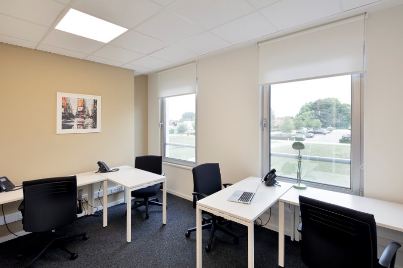 Full-service kantoren in het Accent Business Park te huur