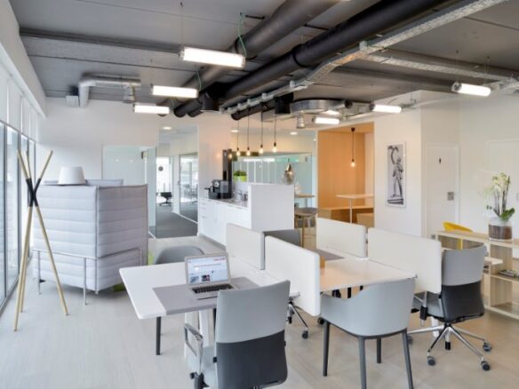 Full-service kantoren in het Accent Business Park te huur