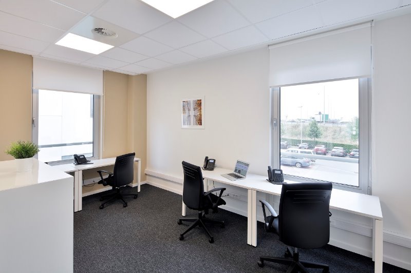 Full-service kantoren te Kortrijk te huur