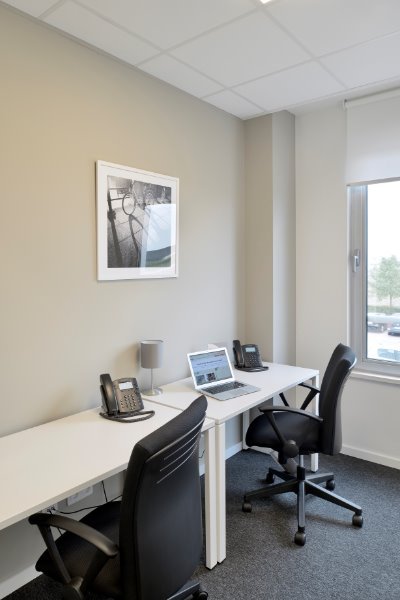 Full-service kantoren in het Accent Business Park te huur