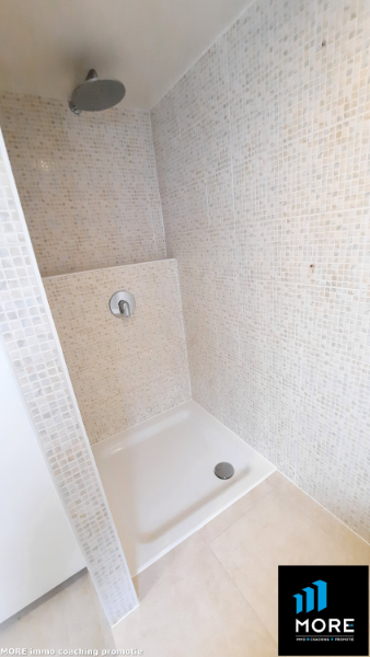 Stijlvol gerenoveerde authentieke Knokse rijwoning te huur