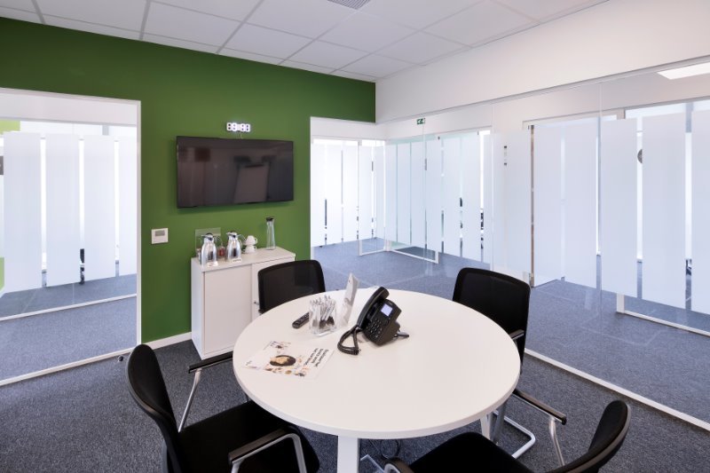 Full-service kantoren in het Accent Business Park te huur