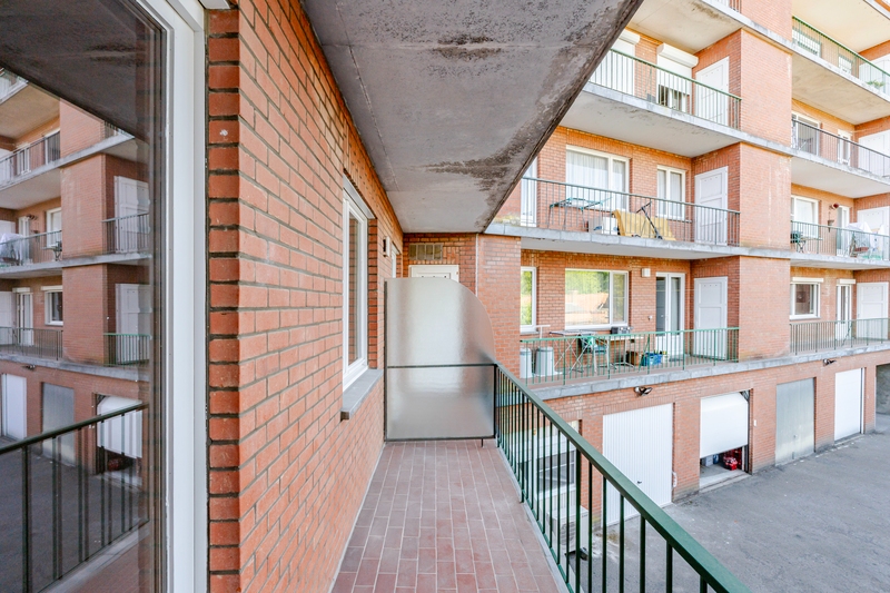 Roeselare Centrum – Lichtrijk appartement met 2 slaapkamers en garage