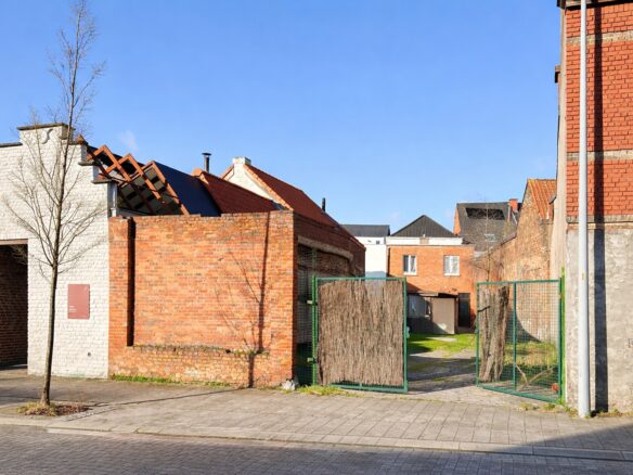 Schitterend gelegen stuk bouwgrond zonder bouwverplichting. (Ref. 17098)