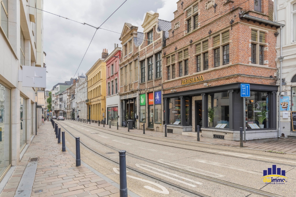 Instapklaar horecapand ter overname op gekende locatie in Gent-Centrum