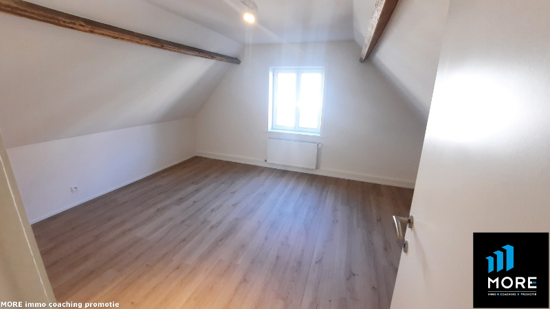 Stijlvol gerenoveerde authentieke Knokse rijwoning te huur