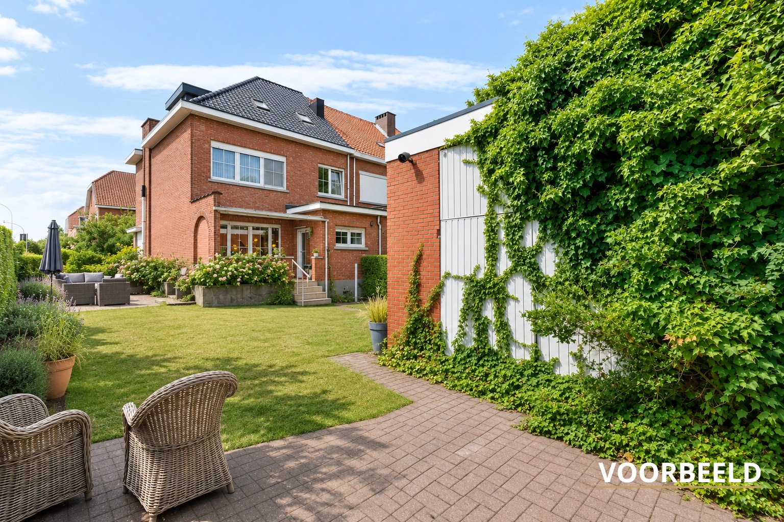 Karaktervolle en ruime woning in hartje Schoten
