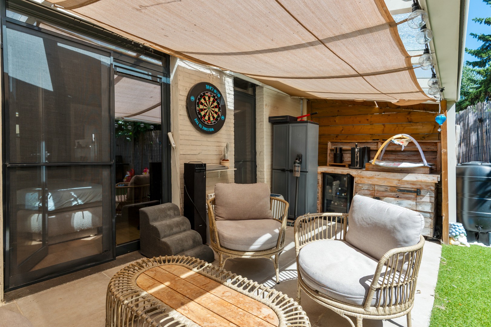 Lichtrijk GLV-appartement met zonnige tuin