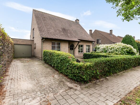 Ruime gezinswoning met zuidgerichte tuin