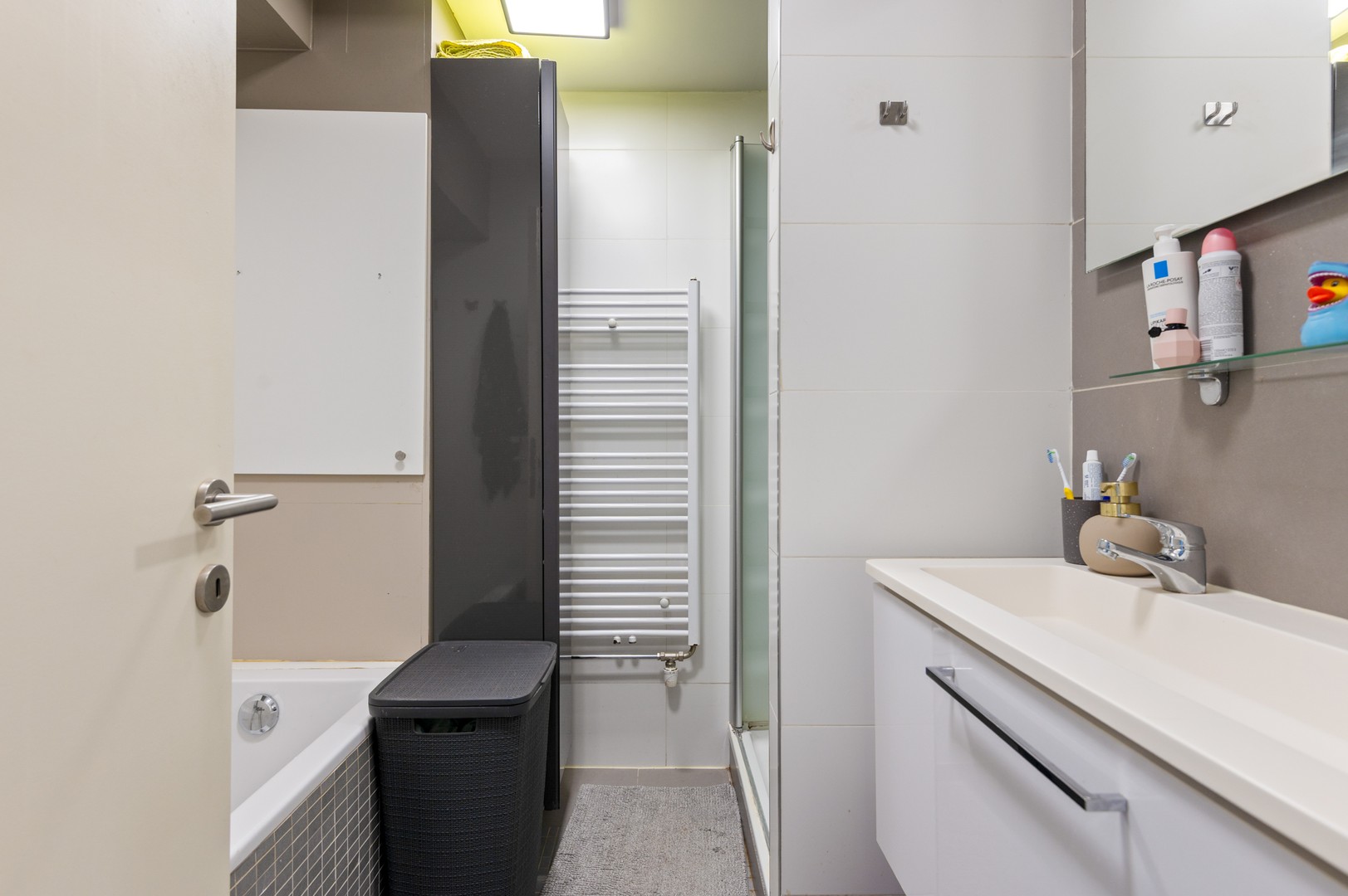 Lichtrijk GLV-appartement met zonnige tuin