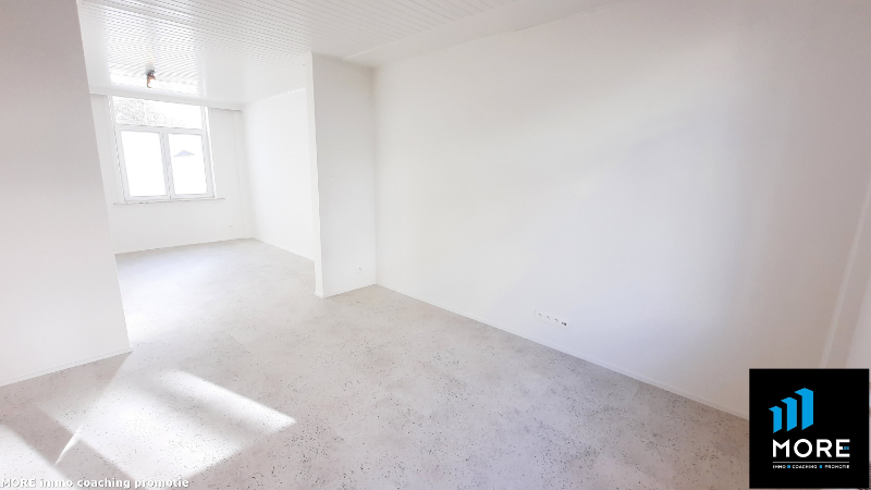 Stijlvol gerenoveerde authentieke Knokse rijwoning te huur