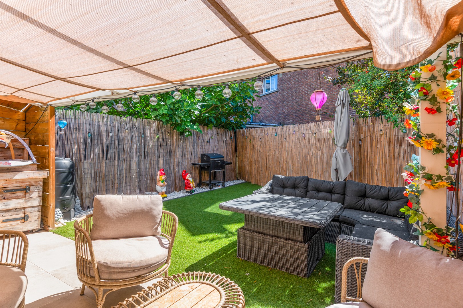 Lichtrijk GLV-appartement met zonnige tuin