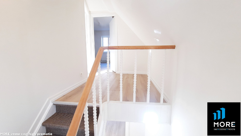 Stijlvol gerenoveerde authentieke Knokse rijwoning te huur